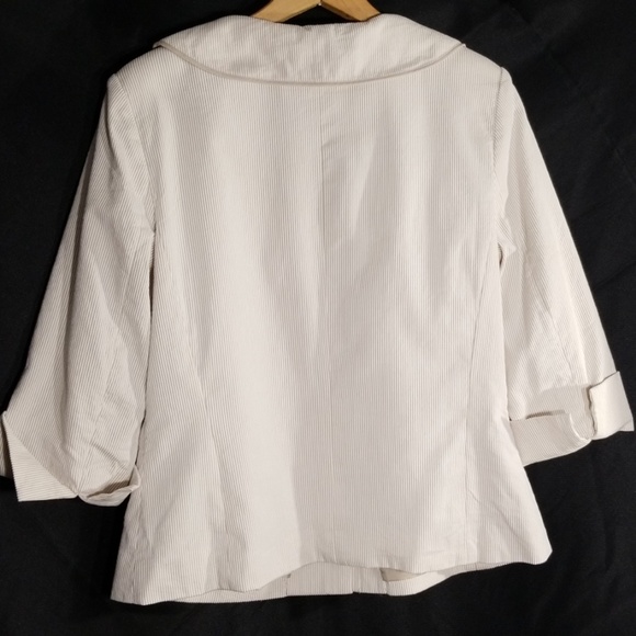 Josephine 14P beige & white seersucker jacket - Picture 4 of 8